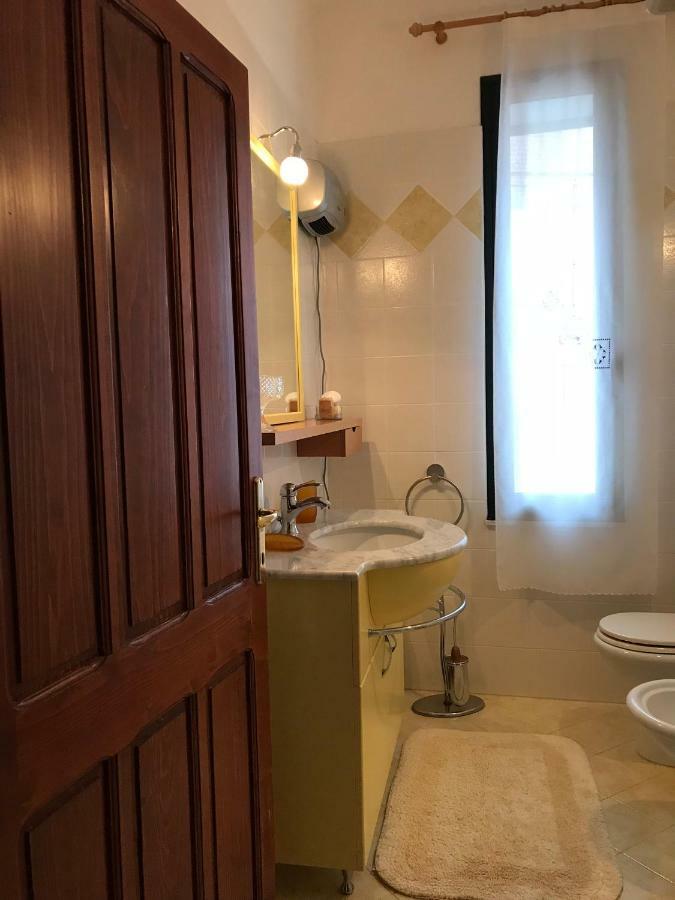 Вилла Sardegna Vicino Ad Olbia "La Casa Nel Vicolo" Беркидда Экстерьер фото