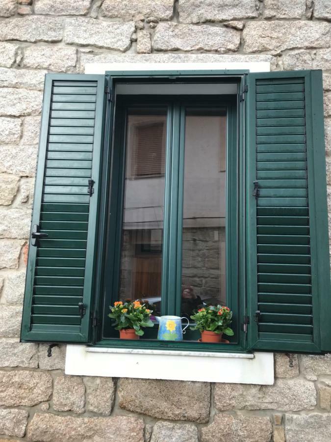Вилла Sardegna Vicino Ad Olbia "La Casa Nel Vicolo" Беркидда Экстерьер фото