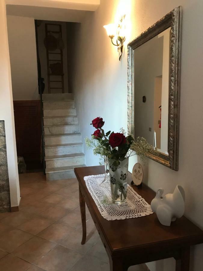 Вилла Sardegna Vicino Ad Olbia "La Casa Nel Vicolo" Беркидда Экстерьер фото